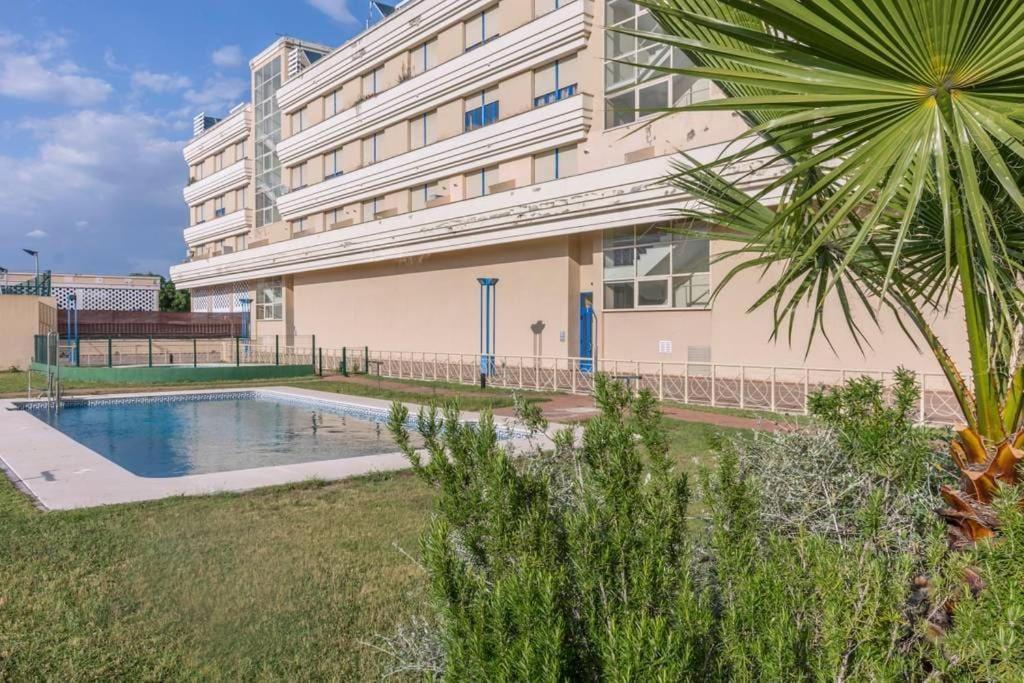 Fibes Con Piscina Y Parking Gratis Apartamento Sevilla Este Exterior foto